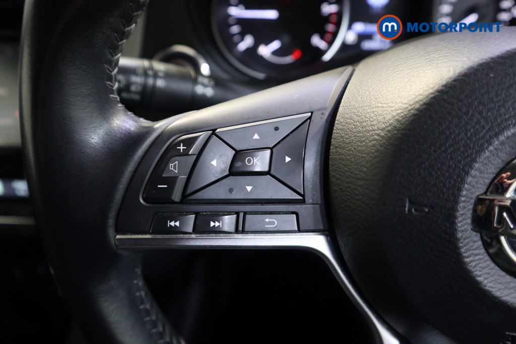 Nissan Qashqai Tekna Automatic Diesel SUV - Stock Number (1607658) - 3rd supplementary image