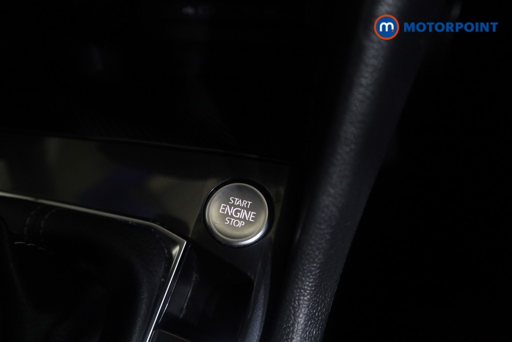 Volkswagen Tiguan R-Line Automatic Petrol SUV - Stock Number (1607665) - 10th supplementary image