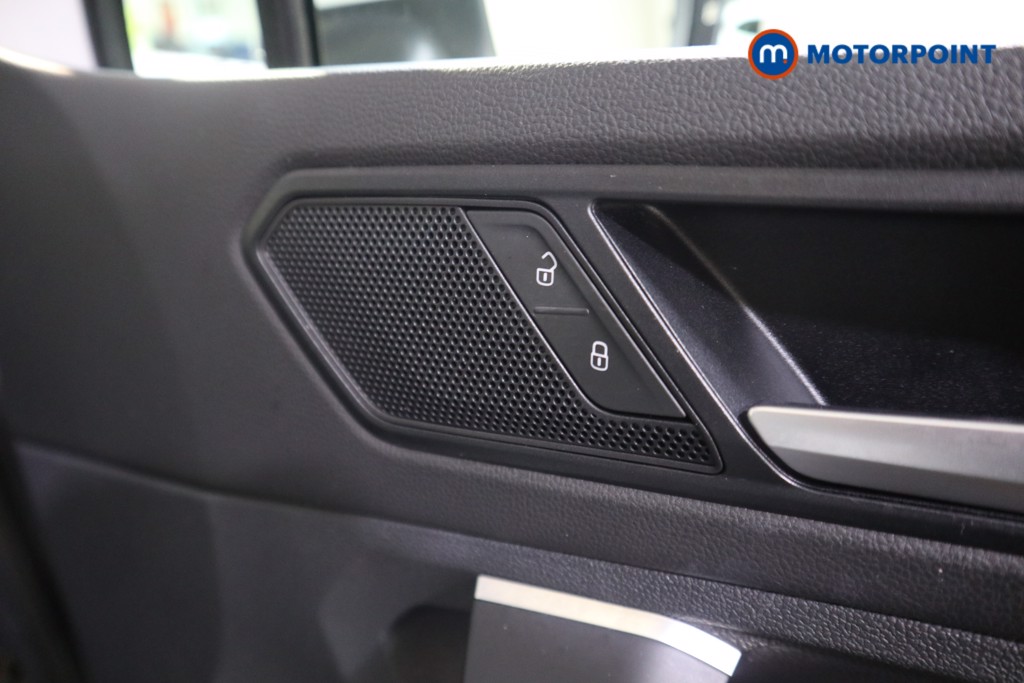 Volkswagen Tiguan R-Line Automatic Petrol SUV - Stock Number (1607665) - 13th supplementary image