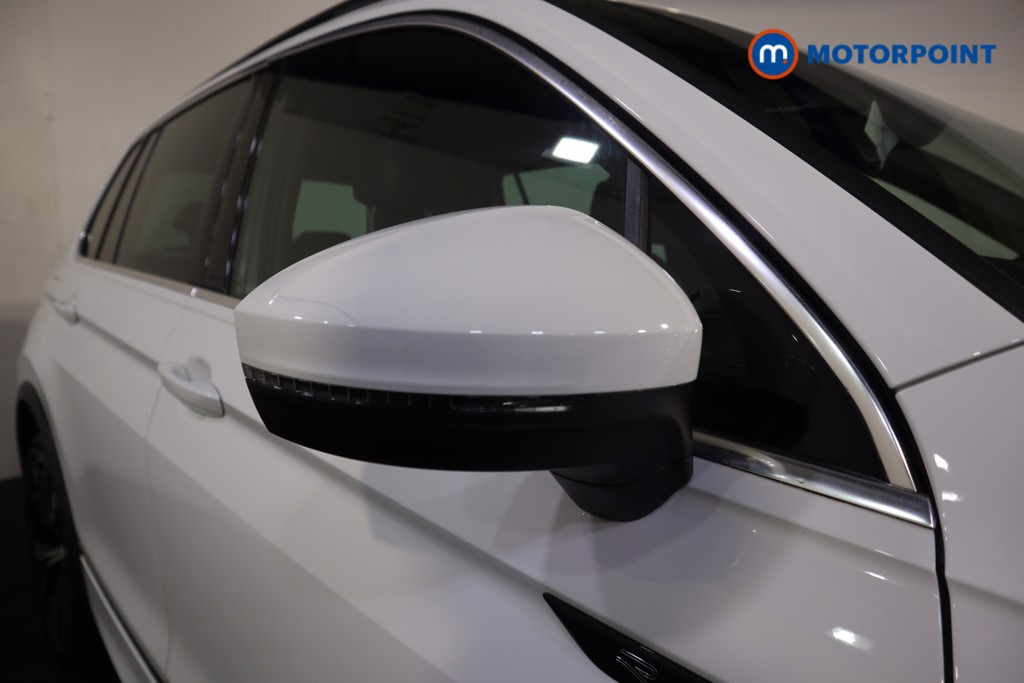 Volkswagen Tiguan R-Line Automatic Petrol SUV - Stock Number (1607665) - 32nd supplementary image