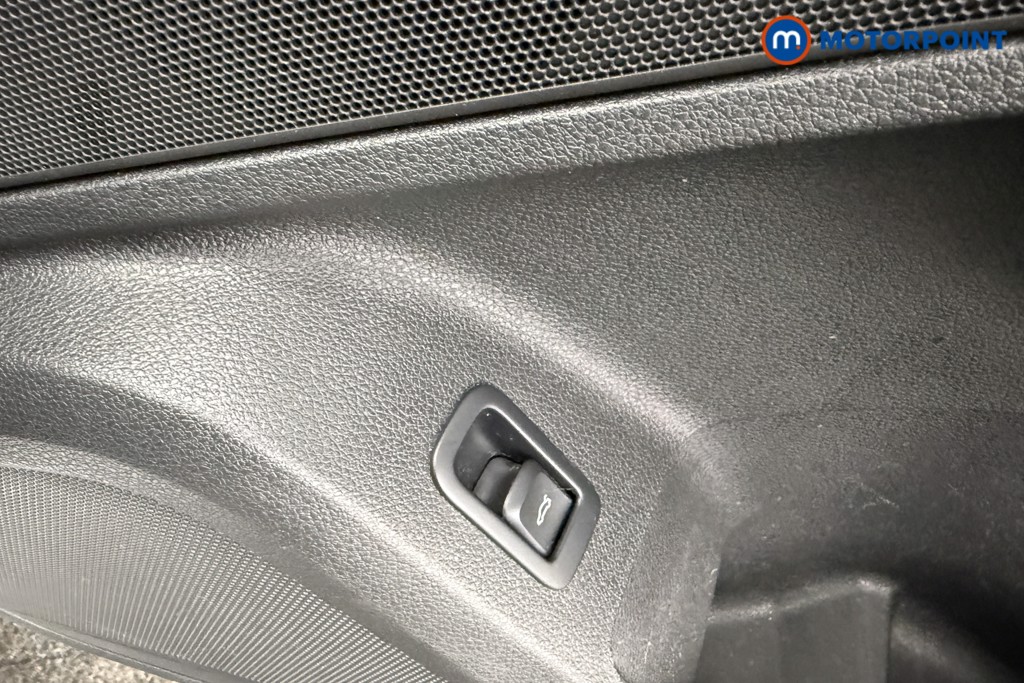 Audi Q2 S Line Manual Petrol SUV - Stock Number (1607768) - 12th supplementary image