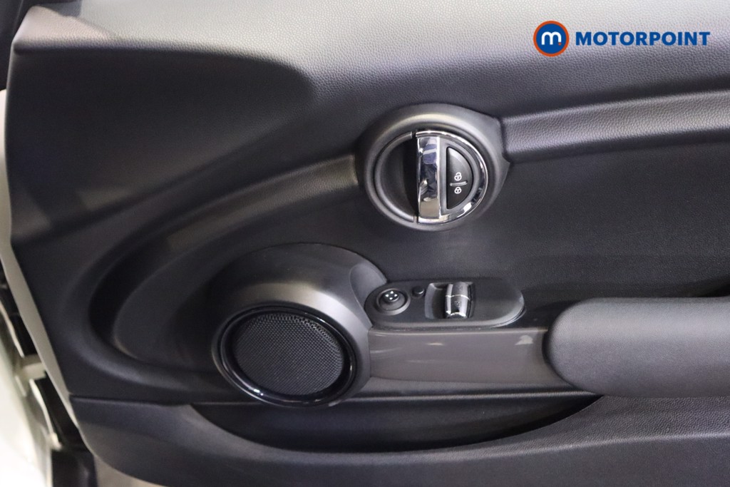 Mini Hatchback ONE Manual Petrol Hatchback - Stock Number (1607830) - 9th supplementary image