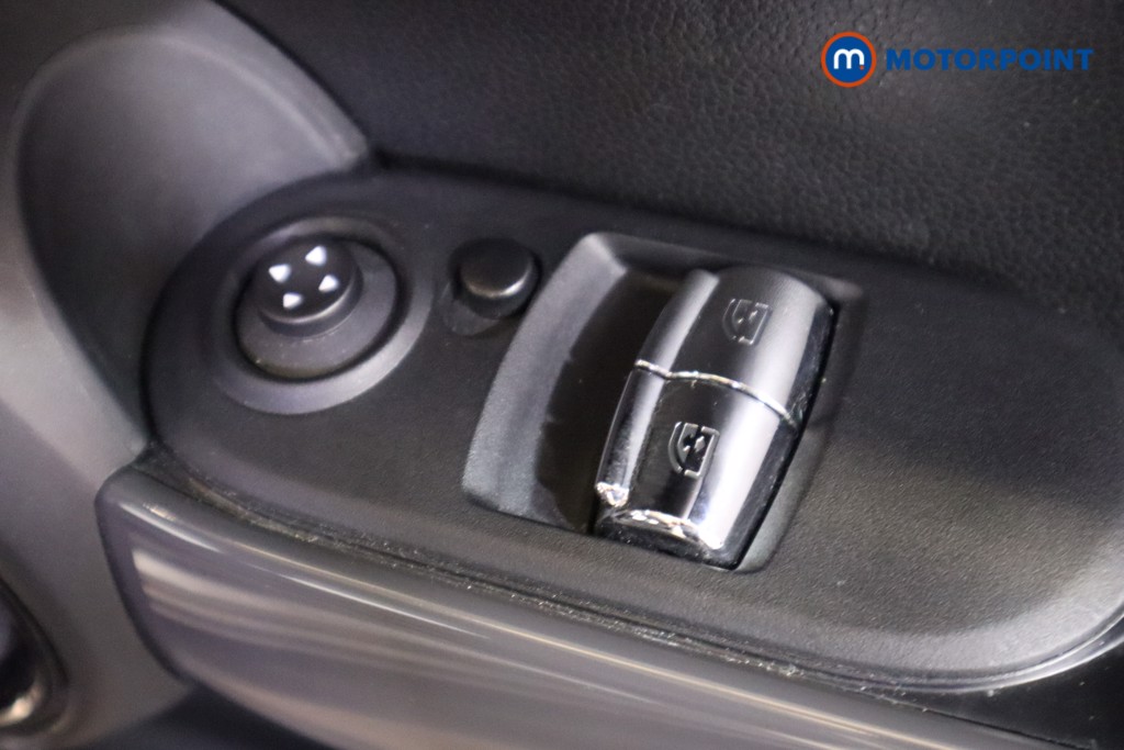 Mini Hatchback ONE Manual Petrol Hatchback - Stock Number (1607830) - 11th supplementary image