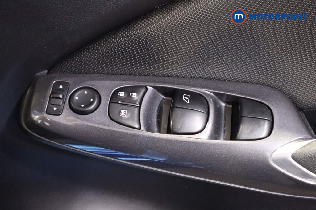 Nissan Juke Acenta Manual Petrol SUV - Stock Number (1608570) - 11th supplementary image