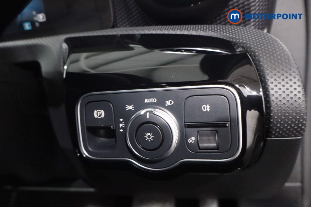 Mercedes-Benz A Class Sport Executive Edition Automatic Petrol Saloon - Stock Number (1608665) - 17th supplementary image