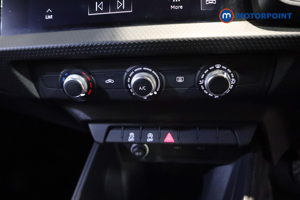 Audi A1 Technik Manual Petrol Hatchback - Stock Number (1608830) - 5th supplementary image