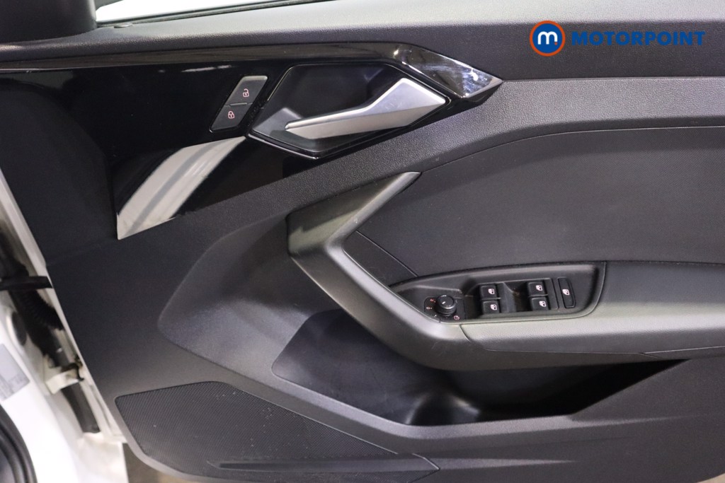 Audi A1 Technik Manual Petrol Hatchback - Stock Number (1608830) - 8th supplementary image