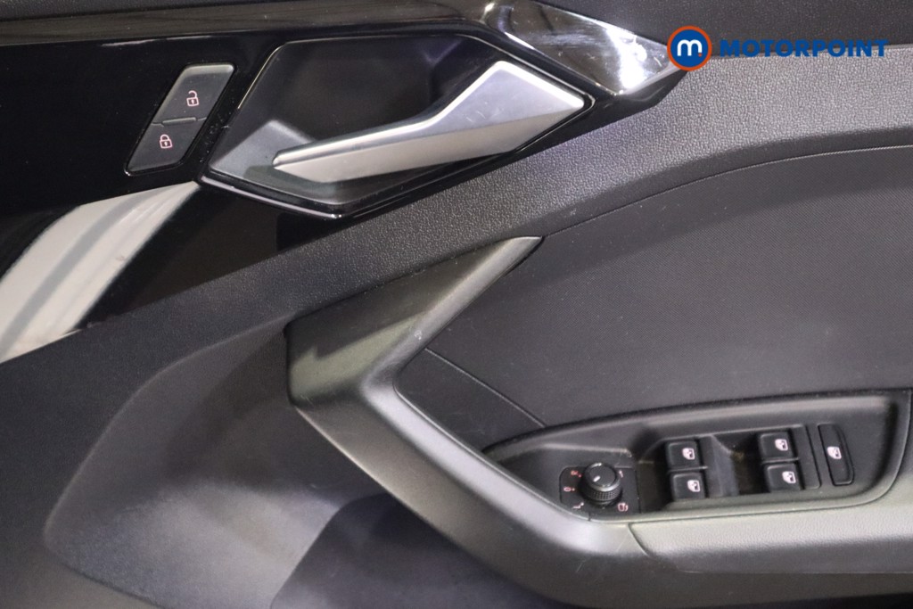 Audi A1 Technik Manual Petrol Hatchback - Stock Number (1608830) - 9th supplementary image