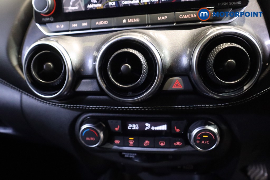 Nissan Juke N-Connecta Manual Petrol SUV - Stock Number (1608859) - 5th supplementary image