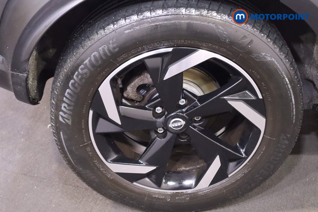 Nissan Juke N-Connecta Manual Petrol SUV - Stock Number (1608859) - 21st supplementary image