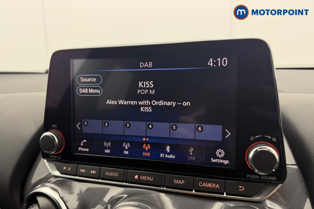 Nissan Juke N-Connecta Automatic Petrol SUV - Stock Number (1609185) - 2nd supplementary image