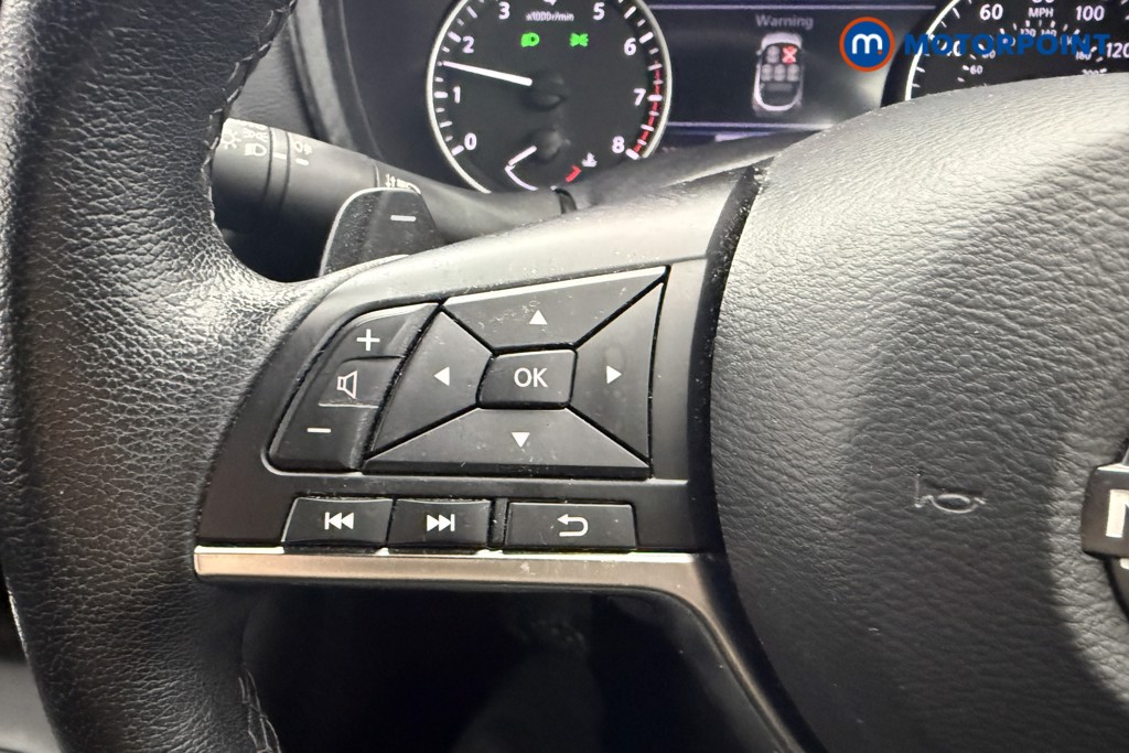 Nissan Juke N-Connecta Automatic Petrol SUV - Stock Number (1609185) - 7th supplementary image