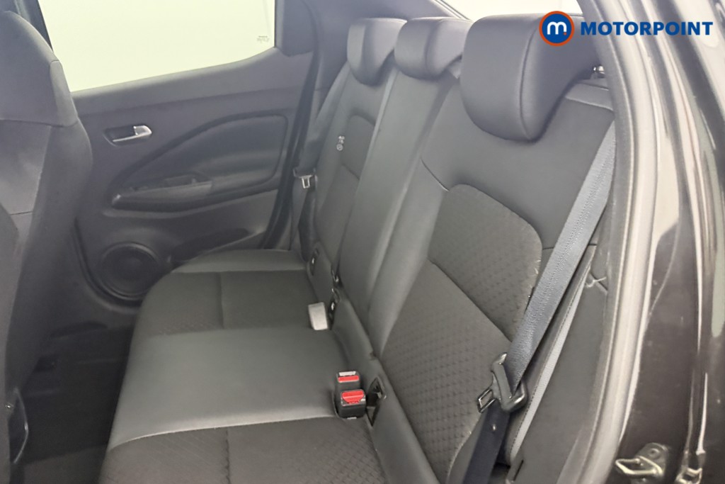 Nissan Juke N-Connecta Automatic Petrol SUV - Stock Number (1609185) - 13th supplementary image