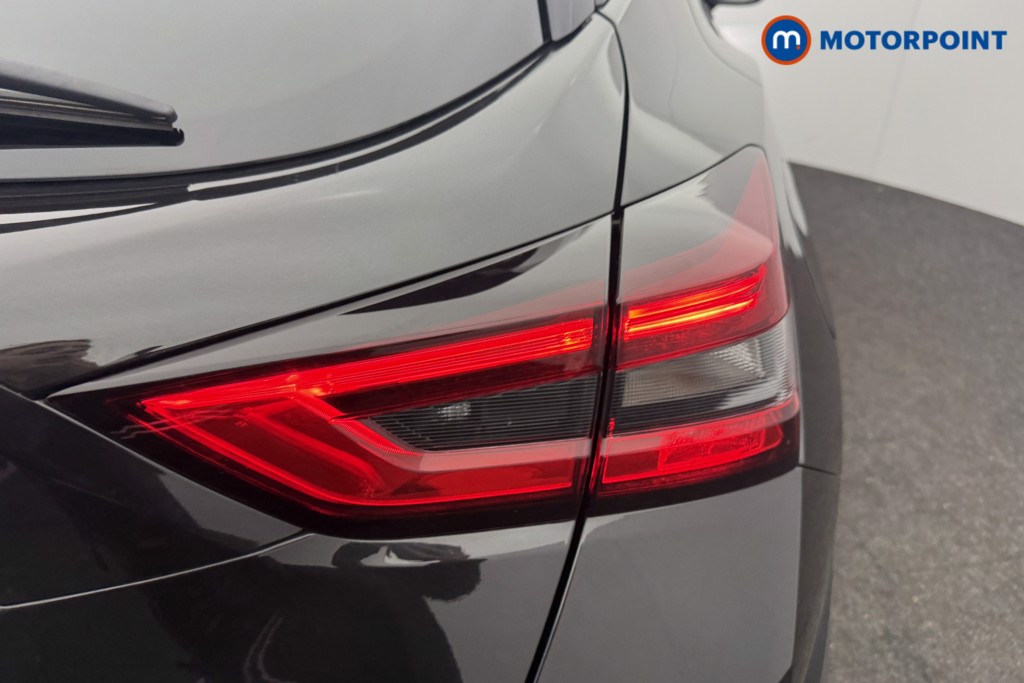 Nissan Juke N-Connecta Automatic Petrol SUV - Stock Number (1609185) - 18th supplementary image