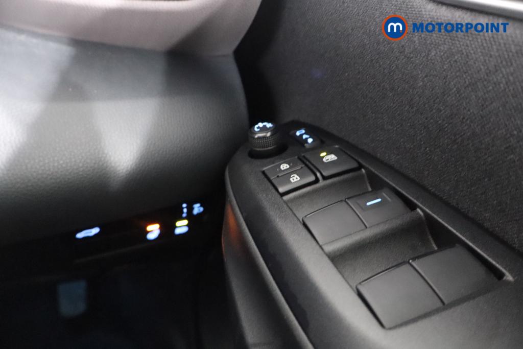 Toyota Yaris Cross Excel Automatic Petrol-Electric Hybrid Estate - Stock Number (1609195) - 10th supplementary image