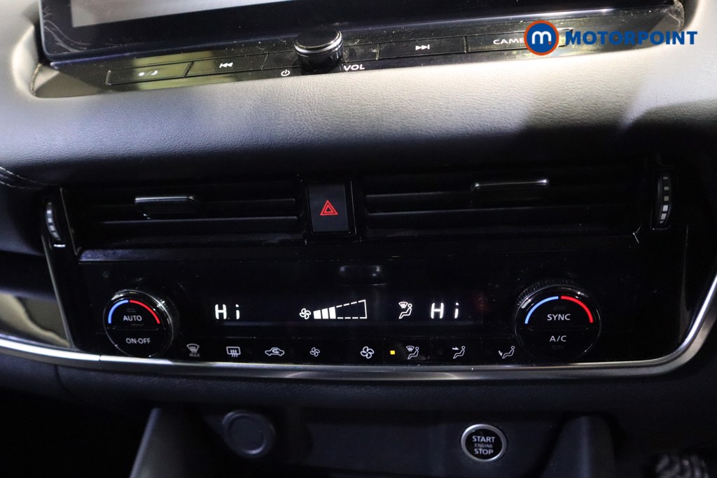 Nissan Qashqai N-Connecta Manual Petrol SUV - Stock Number (1609215) - 5th supplementary image