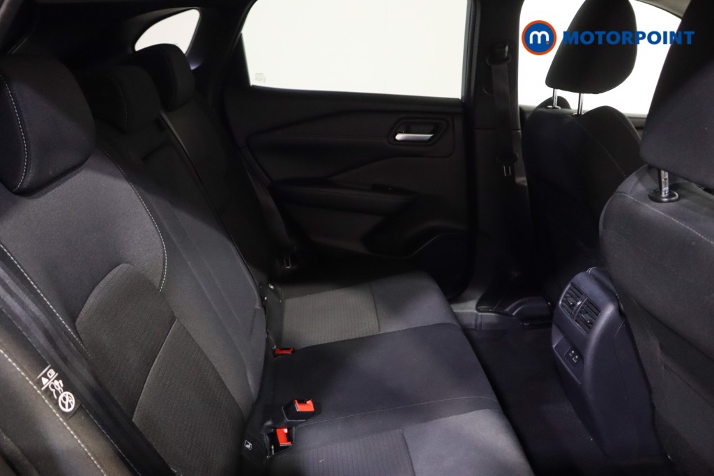Nissan Qashqai N-Connecta Manual Petrol SUV - Stock Number (1609215) - 18th supplementary image
