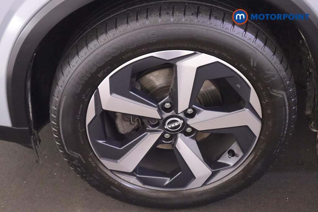 Nissan Qashqai N-Connecta Manual Petrol SUV - Stock Number (1609215) - 23rd supplementary image