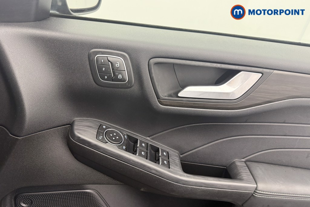 Ford Kuga Vignale Automatic Petrol Plug-In Hybrid SUV - Stock Number (1609255) - 9th supplementary image