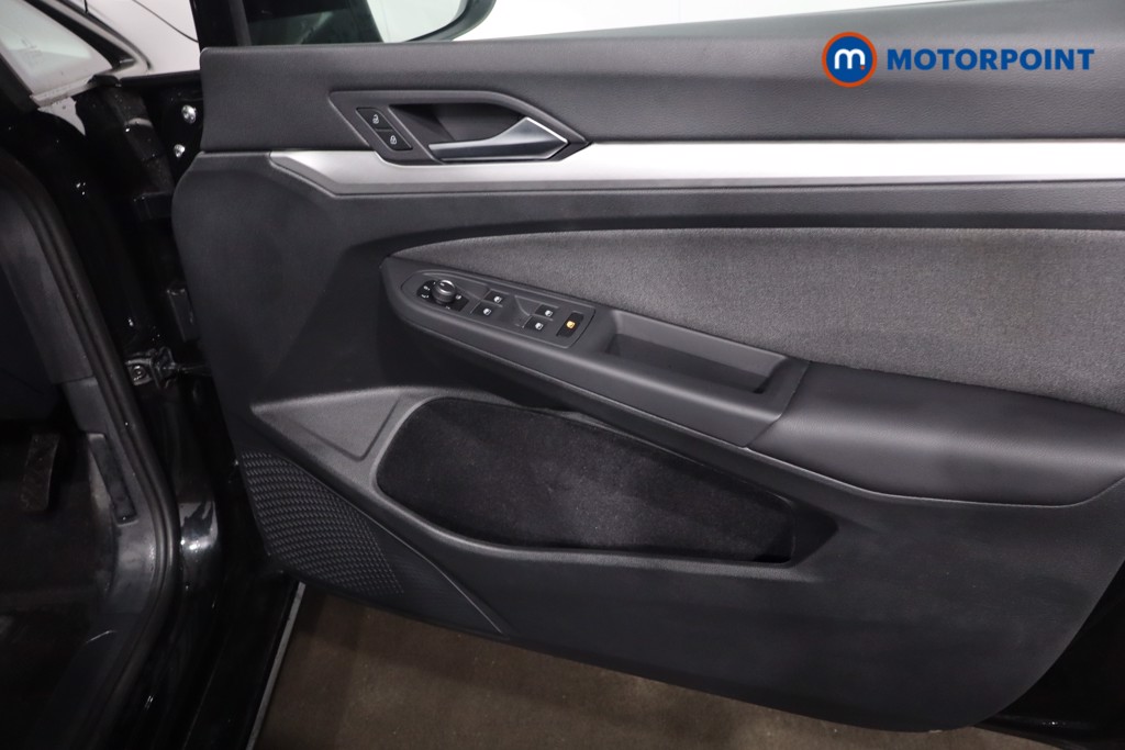 Volkswagen Golf Match Manual Petrol Hatchback - Stock Number (1609269) - 21st supplementary image