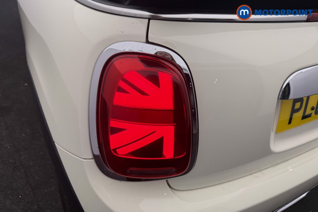 Mini Convertible Cooper Exclusive Automatic Petrol Convertible - Stock Number (1609480) - 17th supplementary image