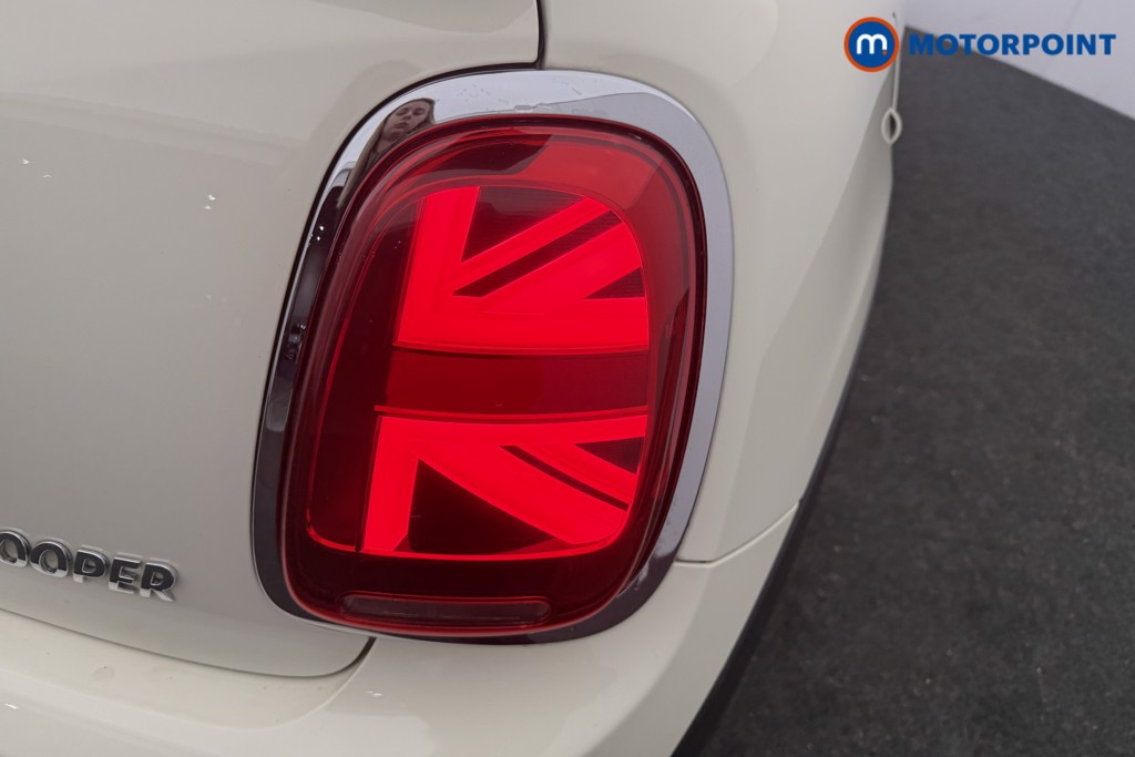 Mini Convertible Cooper Exclusive Automatic Petrol Convertible - Stock Number (1609480) - 18th supplementary image