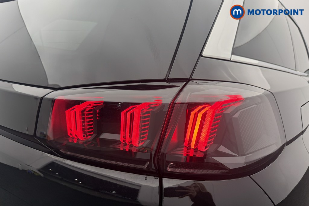 Peugeot 5008 GT Automatic Diesel SUV - Stock Number (1609877) - 17th supplementary image