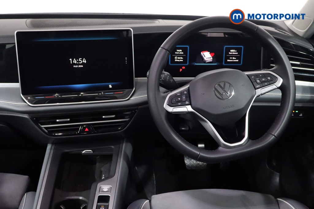 Volkswagen Passat Life Automatic Petrol Plug-In Hybrid Estate - Stock Number (1610186) - 3rd supplementary image