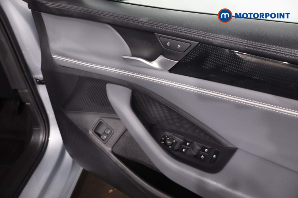 Volkswagen Passat Life Automatic Petrol Plug-In Hybrid Estate - Stock Number (1610186) - 23rd supplementary image