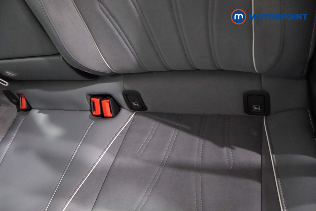 Volkswagen Passat Life Automatic Petrol Plug-In Hybrid Estate - Stock Number (1610186) - 24th supplementary image