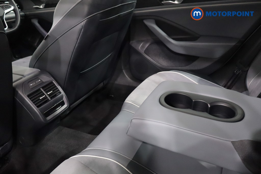 Volkswagen Passat Life Automatic Petrol Plug-In Hybrid Estate - Stock Number (1610186) - 25th supplementary image