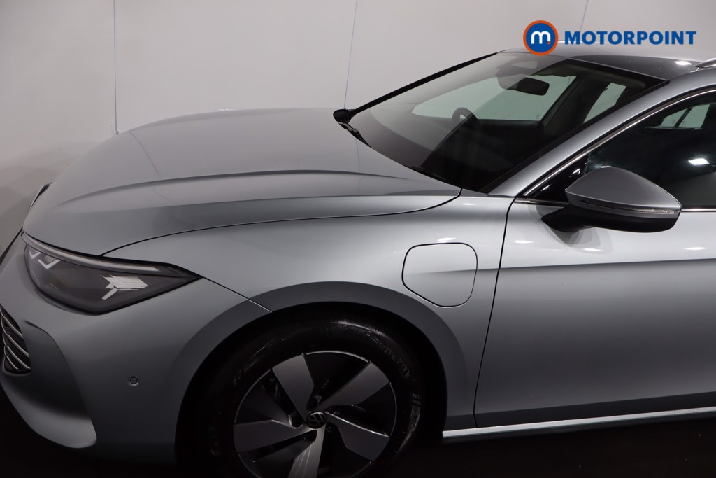 Volkswagen Passat Life Automatic Petrol Plug-In Hybrid Estate - Stock Number (1610186) - 26th supplementary image