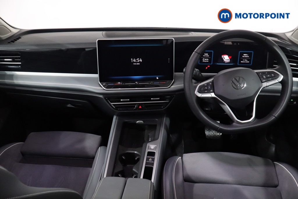 Volkswagen Passat Life Automatic Petrol Plug-In Hybrid Estate - Stock Number (1610186) - 1st supplementary image