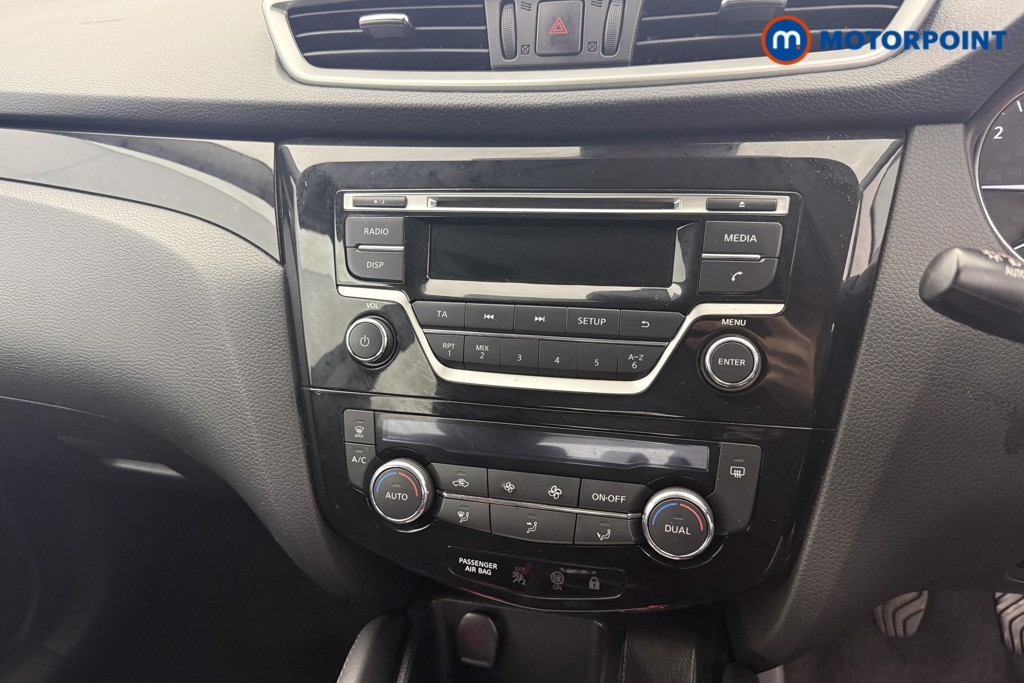 Nissan Qashqai Acenta Manual Diesel SUV - Stock Number (1471204) - 5th supplementary image