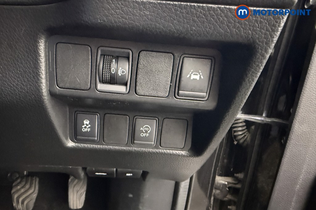 Nissan Qashqai Acenta Manual Diesel SUV - Stock Number (1471204) - 9th supplementary image