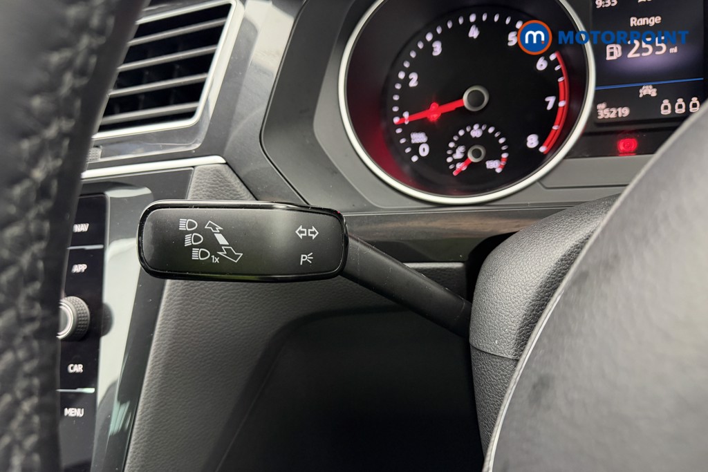 Volkswagen Tiguan Match Manual Petrol SUV - Stock Number (1577964) - 5th supplementary image