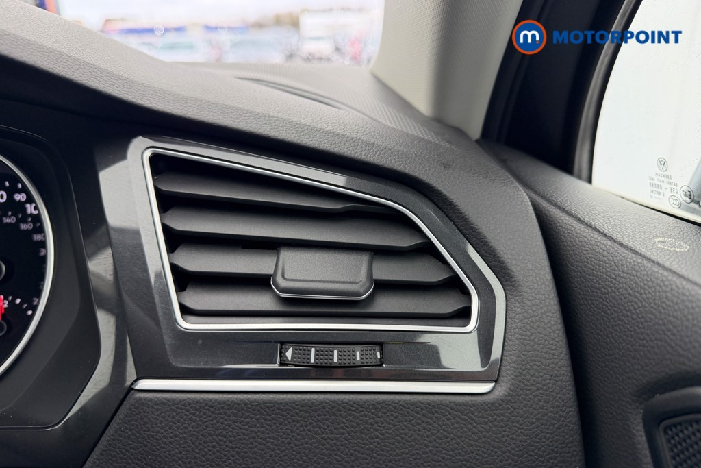 Volkswagen Tiguan Match Manual Petrol SUV - Stock Number (1577964) - 8th supplementary image