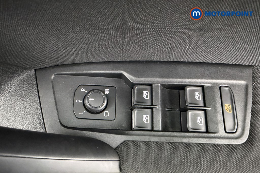 Volkswagen Tiguan Match Manual Petrol SUV - Stock Number (1577964) - 20th supplementary image