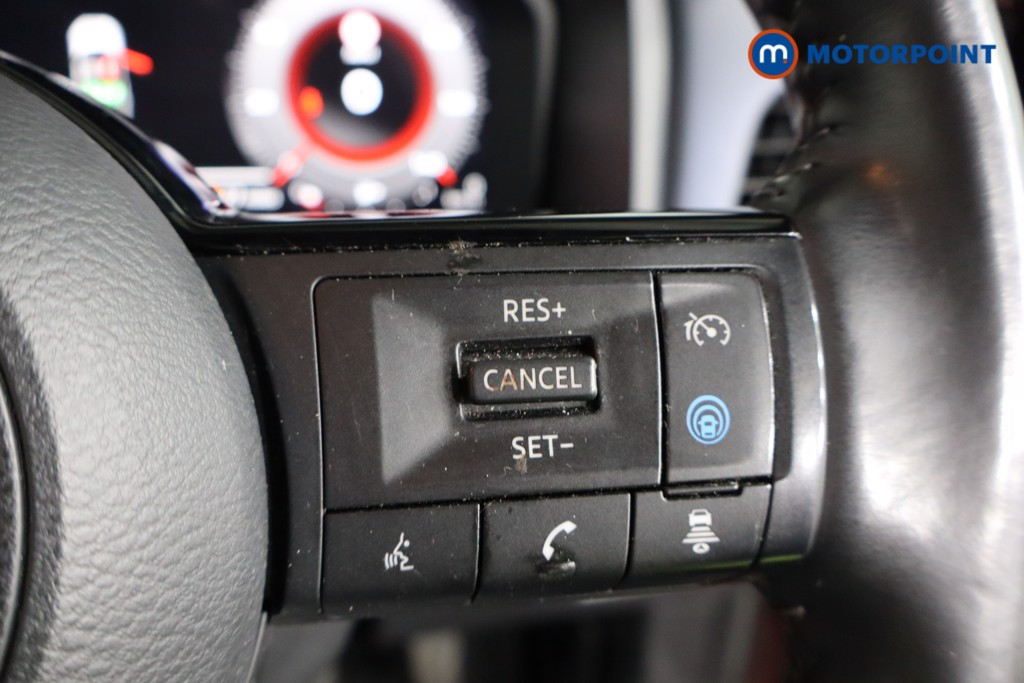 Nissan Qashqai Tekna Manual Petrol SUV - Stock Number (1583731) - 16th supplementary image