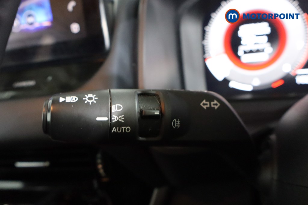 Nissan Qashqai Tekna Manual Petrol SUV - Stock Number (1583731) - 17th supplementary image