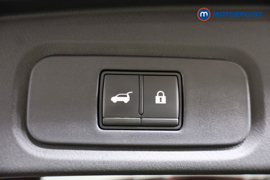 Nissan Qashqai Tekna Manual Petrol SUV - Stock Number (1583731) - 28th supplementary image