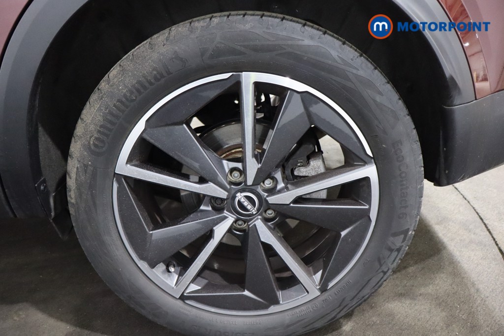 Nissan Qashqai Tekna Manual Petrol SUV - Stock Number (1583731) - 33rd supplementary image