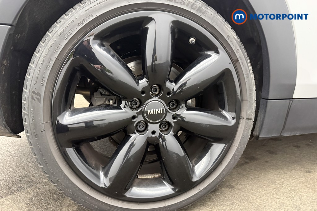 Mini Clubman Cooper Exclusive Manual Petrol Estate - Stock Number (1591223) - 10th supplementary image