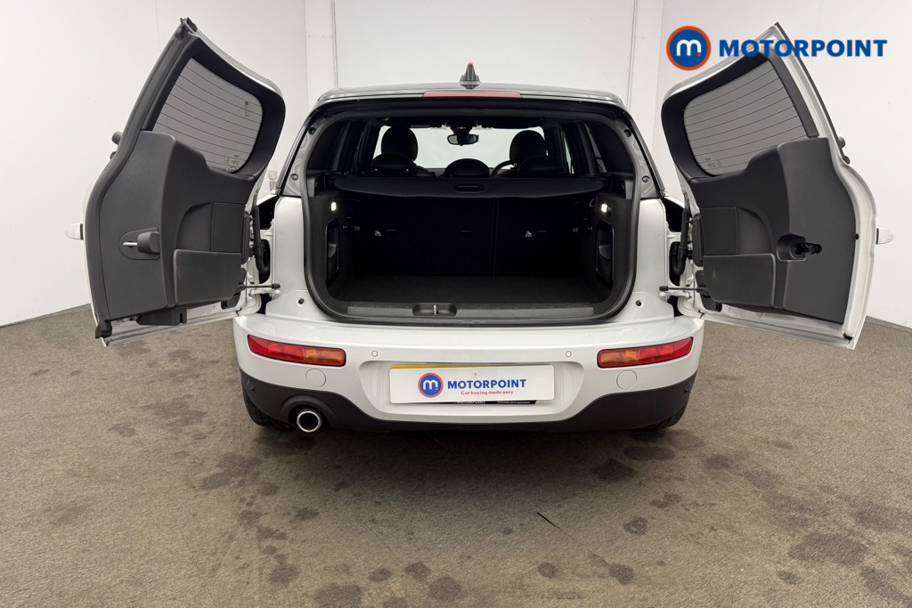 Mini Clubman Cooper Exclusive Manual Petrol Estate - Stock Number (1591223) - 21st supplementary image