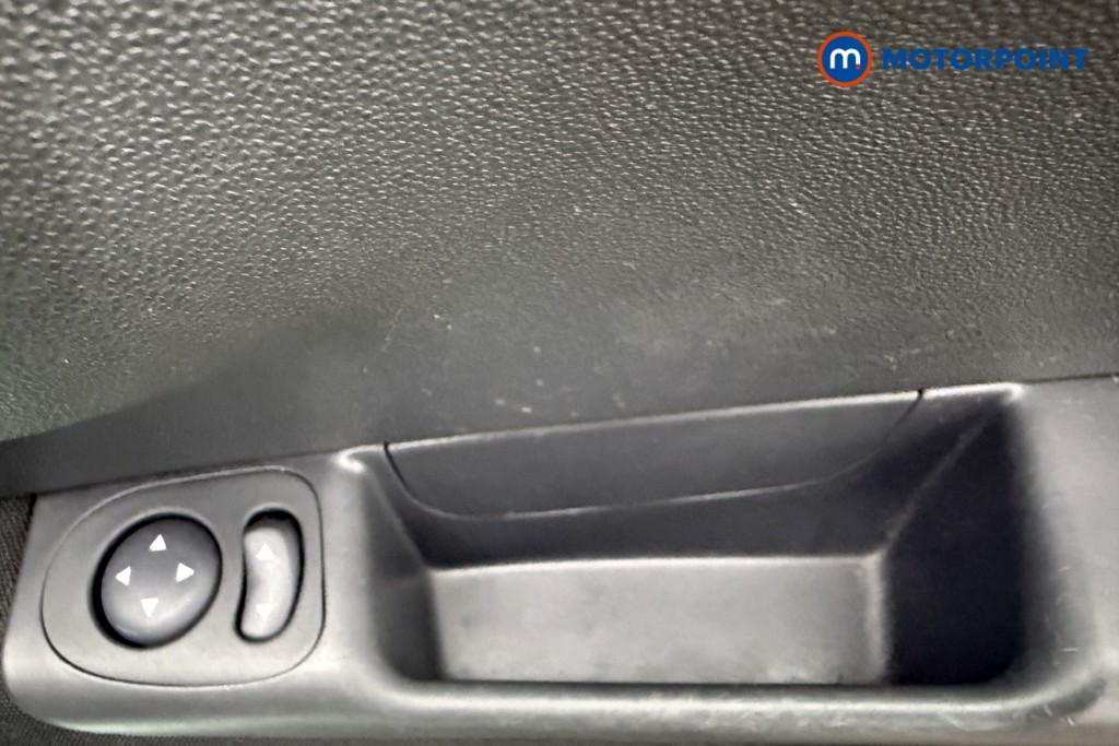 Fiat 500 Lounge Manual Petrol Hatchback - Stock Number (1593473) - 16th supplementary image