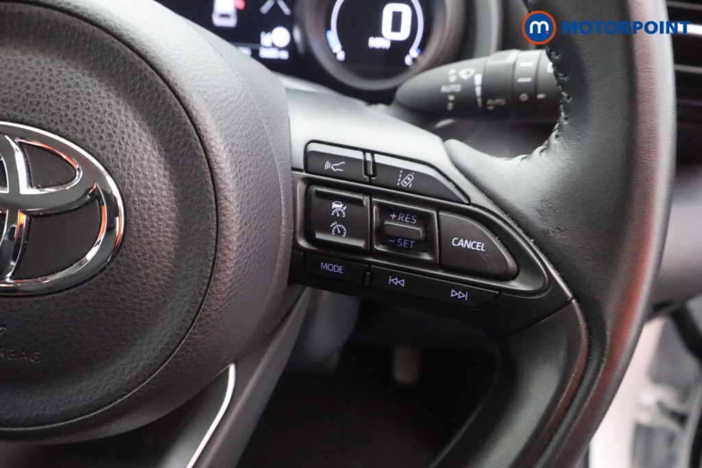 Toyota Yaris Cross Icon Automatic Petrol-Electric Hybrid Estate - Stock Number (1597033) - 4th supplementary image