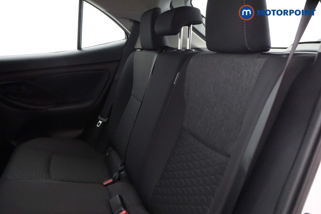 Toyota Yaris Cross Icon Automatic Petrol-Electric Hybrid Estate - Stock Number (1597033) - 16th supplementary image