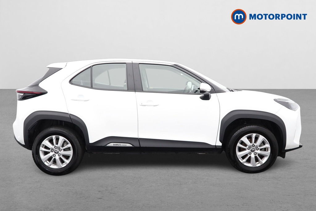 Toyota Yaris Cross Icon Automatic Petrol-Electric Hybrid Estate - Stock Number (1597033) - Drivers side