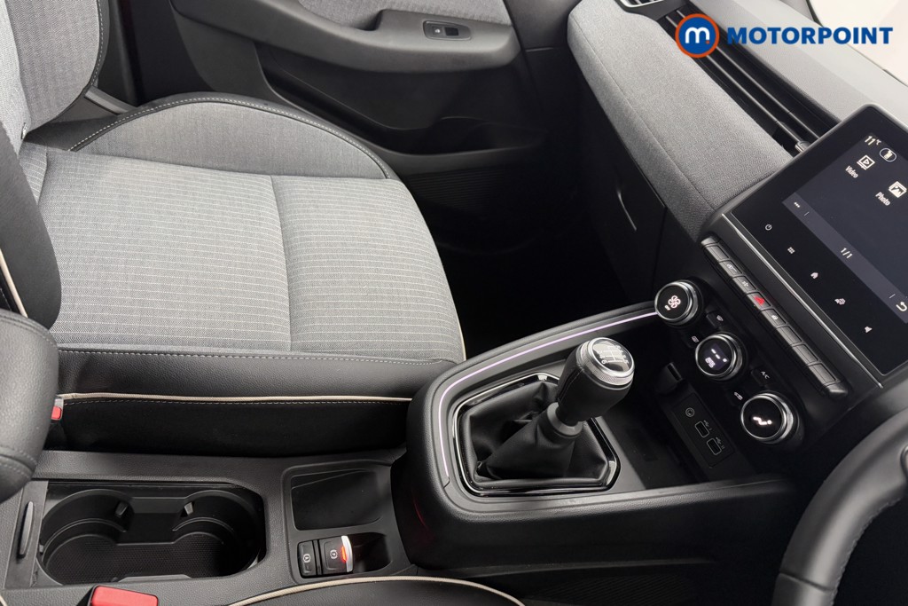 Renault Clio Techno Manual Petrol Hatchback - Stock Number (1598659) - 16th supplementary image