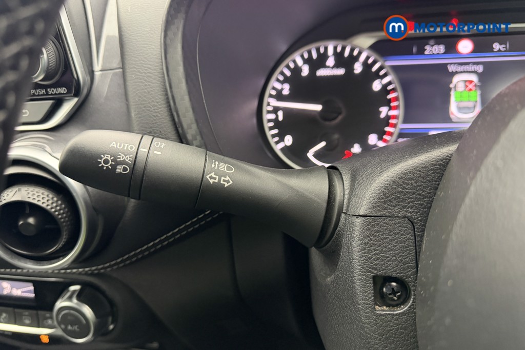 Nissan Juke N-Connecta Manual Petrol SUV - Stock Number (1598680) - 5th supplementary image